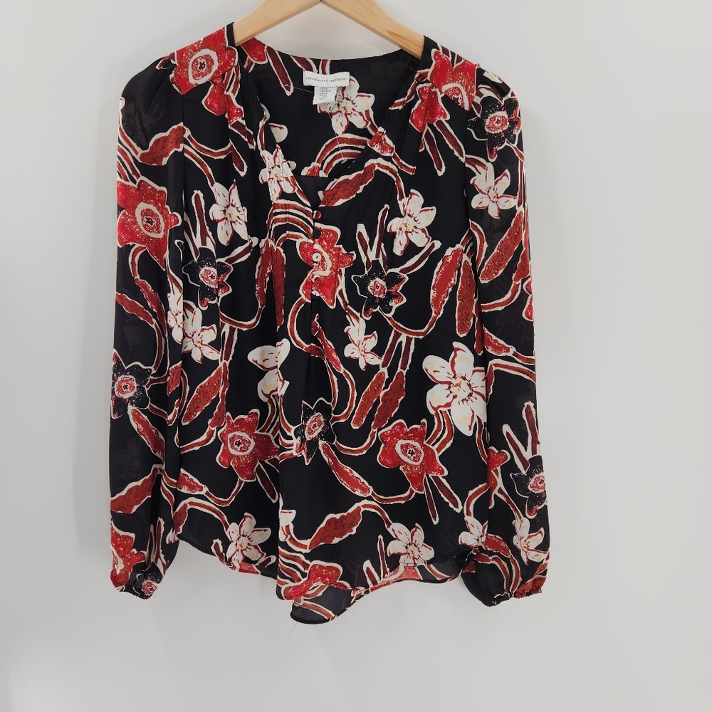 Cupcakes and Cashmere Black and Red Floral Long Sleeve Blouse Womens XSmall